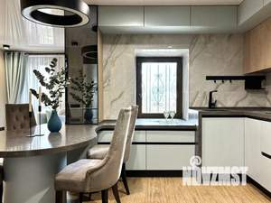 4-к квартира, вторичка, 151м2, 3/3 этаж