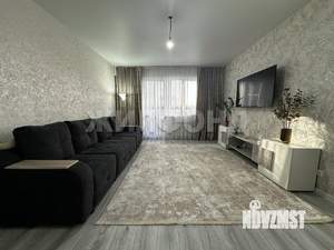 2-к квартира, вторичка, 68м2, 1/4 этаж