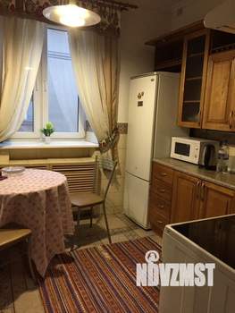 2-к квартира, вторичка, 60м2, 4/4 этаж