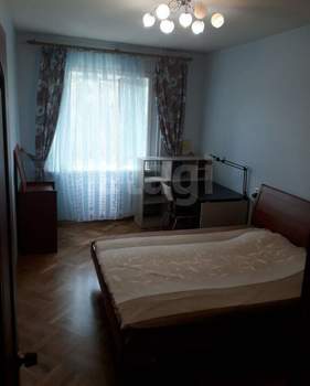 2-к квартира, вторичка, 64м2, 4/5 этаж