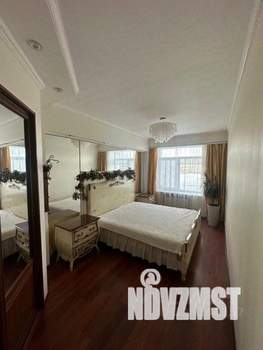 4-к квартира, вторичка, 127м2, 7/10 этаж