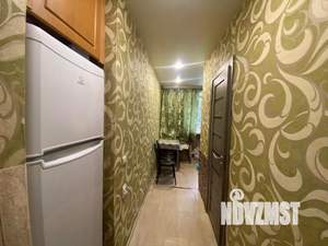 2-к квартира, вторичка, 43м2, 1/4 этаж