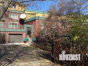 5-к квартира, вторичка, 200м2, 3/3 этаж