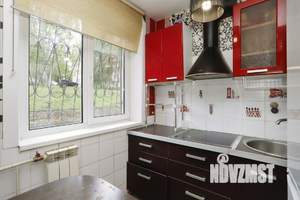2-к квартира, вторичка, 43м2, 1/5 этаж
