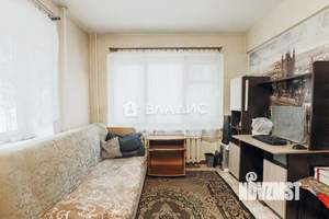 2-к квартира, вторичка, 42м2, 1/5 этаж