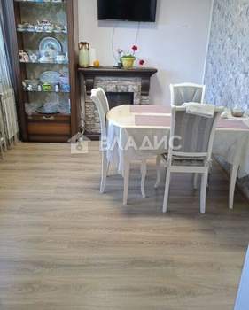 3-к квартира, вторичка, 61м2, 5/5 этаж