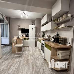 3-к квартира, вторичка, 100м2, 5/10 этаж