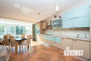 4-к квартира, вторичка, 132м2, 5/5 этаж