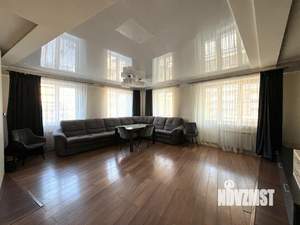 4-к квартира, вторичка, 132м2, 4/9 этаж