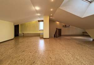 4-к квартира, вторичка, 160м2, 9/10 этаж