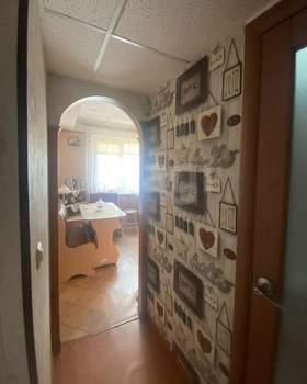 2-к квартира, вторичка, 42м2, 4/4 этаж