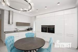 3-к квартира, вторичка, 183м2, 8/9 этаж