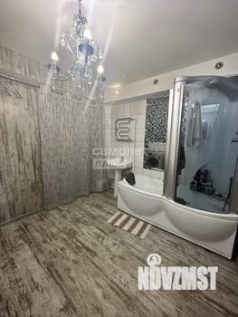 4-к квартира, вторичка, 102м2, 1/5 этаж