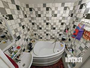 3-к квартира, вторичка, 67м2, 9/9 этаж
