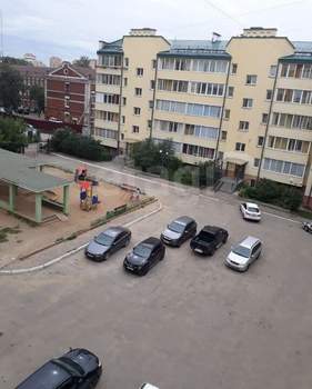 2-к квартира, вторичка, 64м2, 4/5 этаж