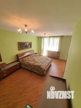 4-к квартира, вторичка, 100м2, 3/5 этаж