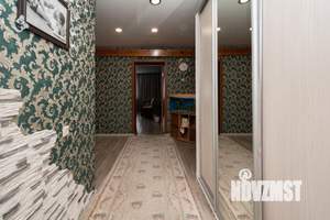 2-к квартира, вторичка, 64м2, 1/1 этаж
