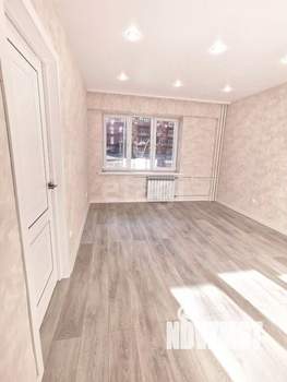 2-к квартира, вторичка, 52м2, 1/10 этаж