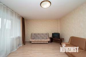 2-к квартира, вторичка, 64м2, 1/9 этаж