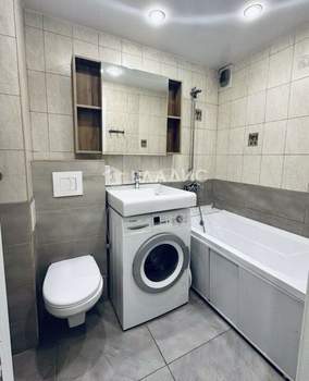 3-к квартира, вторичка, 64м2, 1/5 этаж