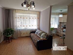 2-к квартира, вторичка, 44м2, 1/4 этаж