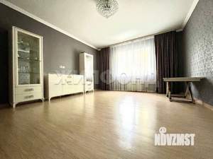 4-к квартира, вторичка, 104м2, 2/6 этаж
