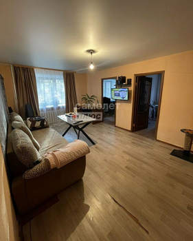 4-к квартира, вторичка, 64м2, 1/4 этаж