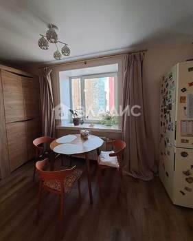 2-к квартира, вторичка, 42м2, 4/4 этаж