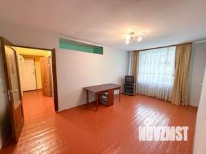 2-к квартира, вторичка, 45м2, 1/4 этаж