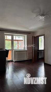 2-к квартира, вторичка, 42м2, 4/4 этаж