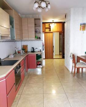 3-к квартира, вторичка, 77м2, 2/5 этаж