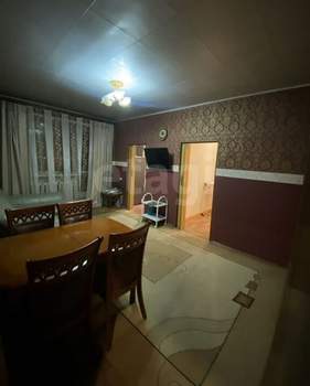 4-к квартира, вторичка, 61м2, 5/5 этаж