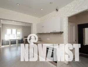 2-к квартира, вторичка, 55м2, 3/18 этаж