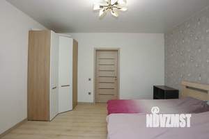 3-к квартира, вторичка, 87м2, 10/18 этаж