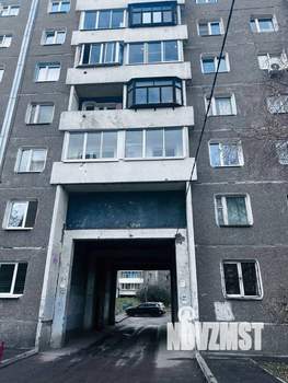 2-к квартира, вторичка, 69м2, 1/2 этаж