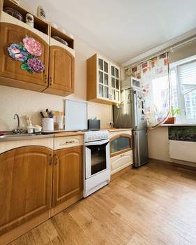 2-к квартира, вторичка, 64м2, 4/16 этаж