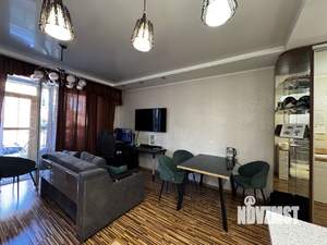 2-к квартира, вторичка, 61м2, 1/4 этаж