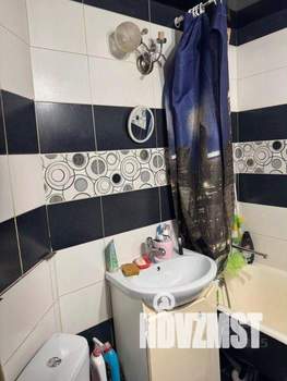 2-к квартира, вторичка, 42м2, 1/4 этаж