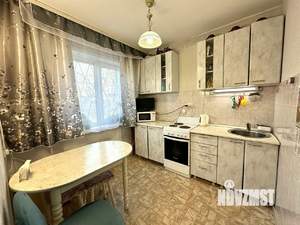 3-к квартира, вторичка, 60м2, 1/4 этаж