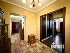 3-к квартира, вторичка, 100м2, 1/5 этаж
