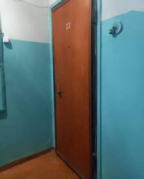 2-к квартира, вторичка, 42м2, 1/5 этаж