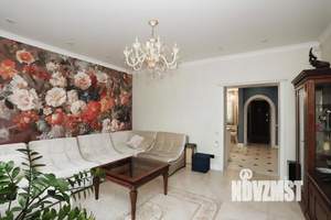 2-к квартира, вторичка, 84м2, 1/3 этаж