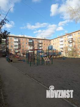 2-к квартира, вторичка, 42м2, 1/5 этаж