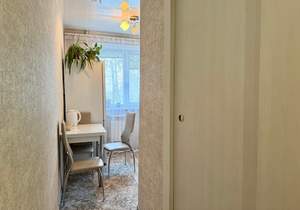 2-к квартира, вторичка, 42м2, 1/5 этаж