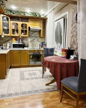 2-к квартира, вторичка, 59м2, 4/4 этаж