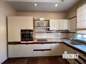 4-к квартира, вторичка, 98м2, 2/4 этаж