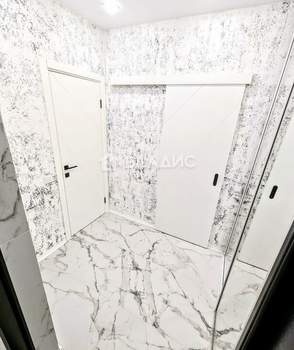 1-к квартира, вторичка, 42м2, 9/16 этаж