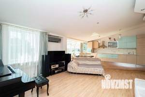 4-к квартира, вторичка, 132м2, 5/5 этаж