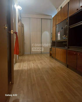 4-к квартира, вторичка, 95м2, 4/10 этаж