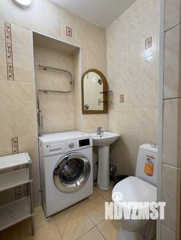 2-к квартира, вторичка, 40м2, 1/4 этаж